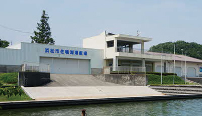 改修工事を予定している佐鳴湖漕艇場第一艇庫