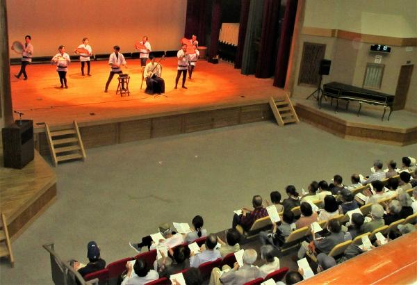 花笠音頭（ホール二階より）