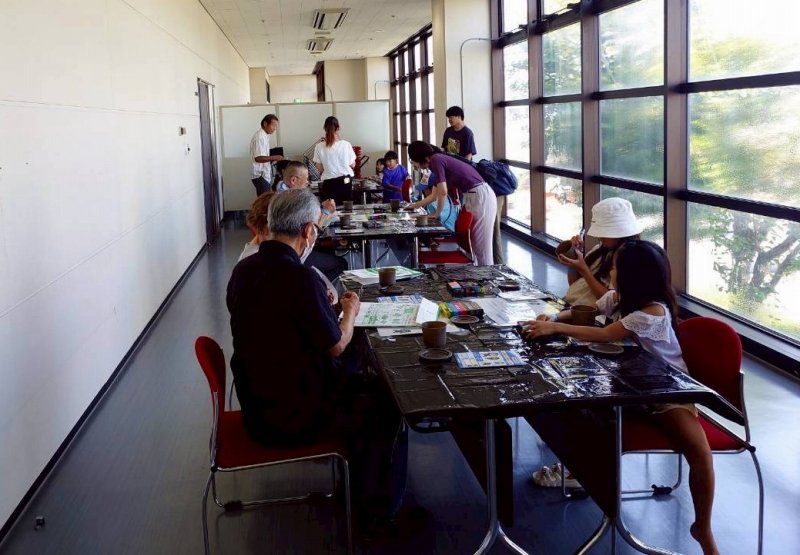 フラワーカップの絵付け