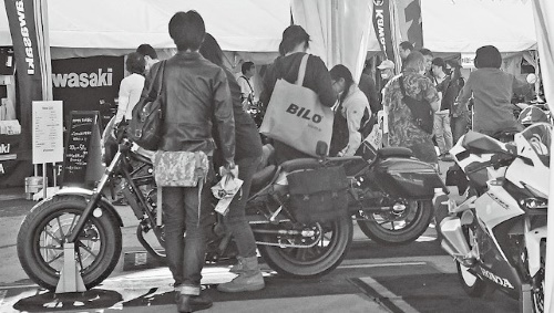 タッチ＆トライ