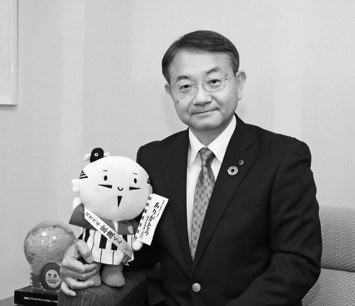 浜松市長　中野祐介