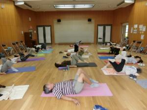 ユニバーサルヨガアース