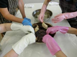 それぞれ浸すのを3回繰り返し、最後に水洗いで今回は終了です