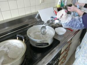 再度茹でで灰汁抜き