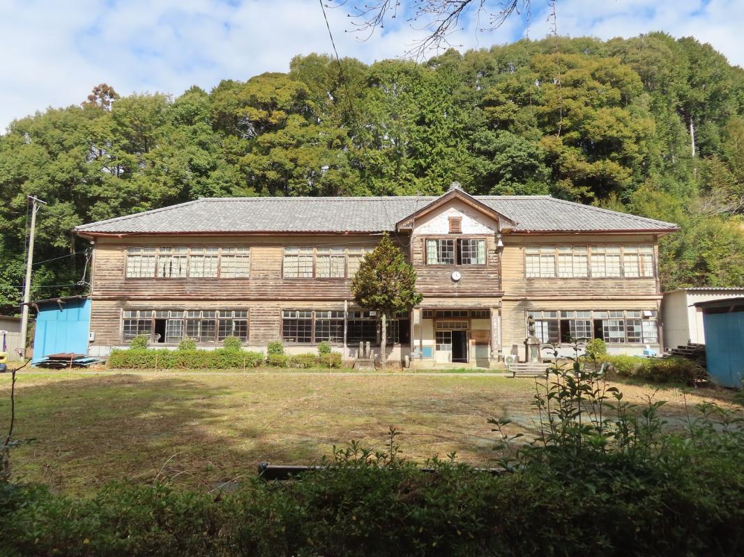 79旧石神小学校校舎