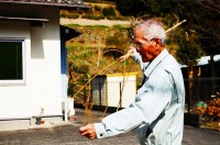 網を手にするやな漁の名人