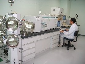 写真:揮発性有機化合物の分析