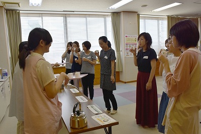 浜北区広報取材日記平成28年8月（ママセミ試飲）