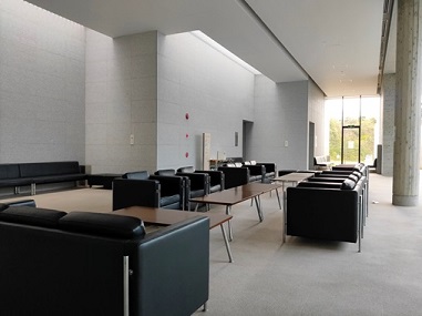 南館待合ホール