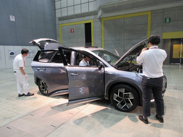 次世代自動車センター